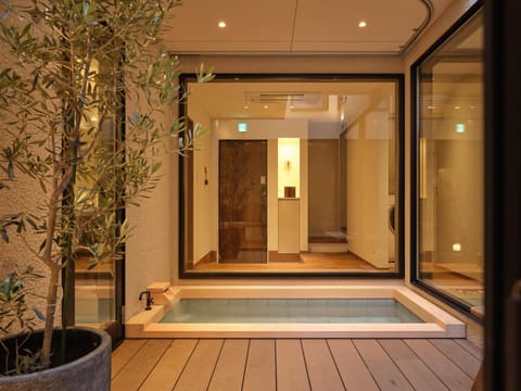 Hot Tub, Hot Tub, Bathroom, Spa and wellness centre/facilities, Spa and wellness centre/facilities, Decorative detail, Swimming pool, Open Air Bath, Open Air Bath, Public Bath, Public Bath, Bath