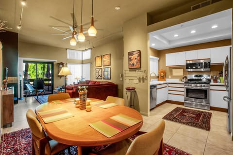 Broadmoor 64 House in Cathedral City