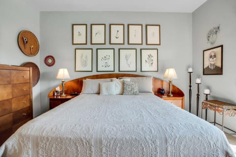 Broadmoor 64 House in Cathedral City