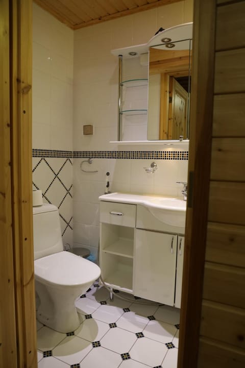 Log Chalet Tallero Apartment in Rovaniemi