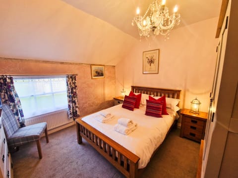 Bedroom, towels
