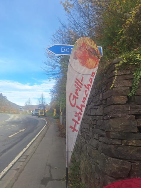 HOTEL GÄSTEHAUS AM Fels Apartment in Altenahr