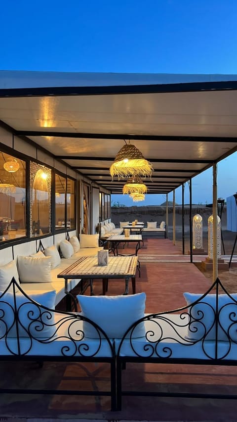 View (from property/room), Seating area, Dining area