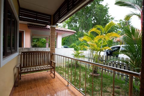 Garden, Balcony/Terrace