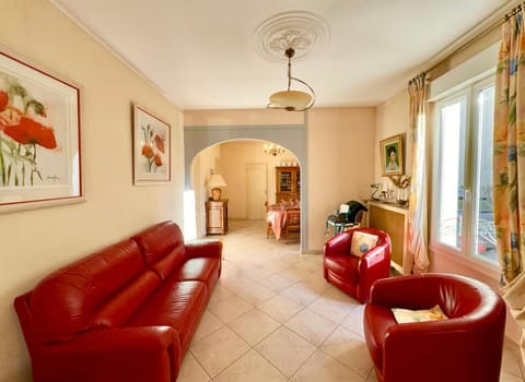 Le Coquelicot - Centre - 8 Personnes - Parking Apartment in Le Mans