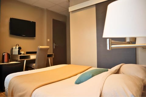 Bed, TV and multimedia, Coffee/tea facilities, Photo of the whole room, Seating area, Bedroom