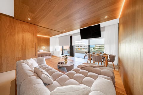 TV and multimedia, Living room, Dining area