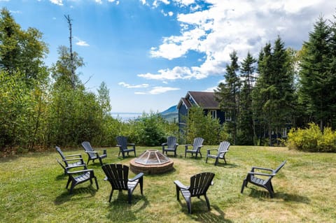Property building, Day, Natural landscape, Garden view