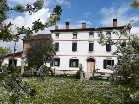 Facade/entrance, Spring, Garden, On site