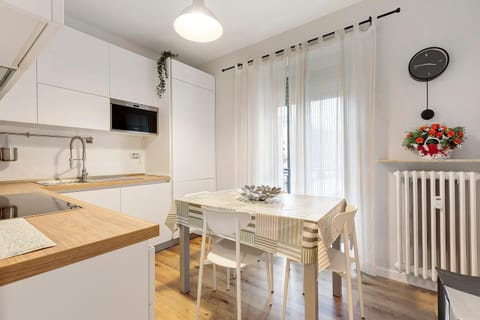 Property building, Kitchen or kitchenette, Living room