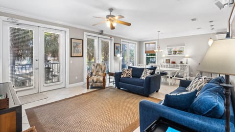 Pooling Around House in Rosemary Beach