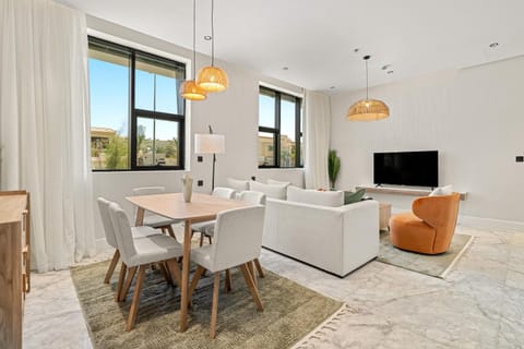 Communal lounge/ TV room, Living room