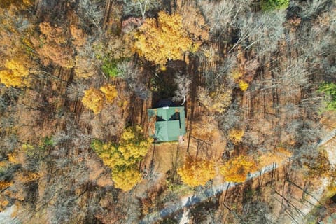 Hike Away Hills House in Falls Township