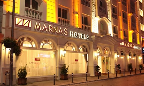 Property building, Facade/entrance