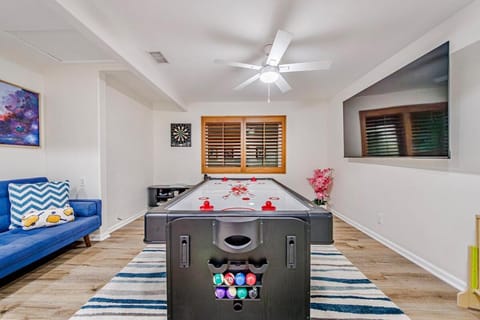 The Palm Diamond a Luxury Poolside and Golf Oasis House in Palm Springs