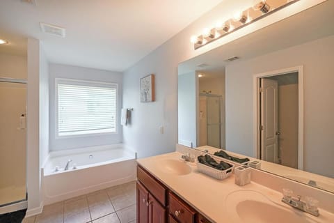 Family Home House in Acworth