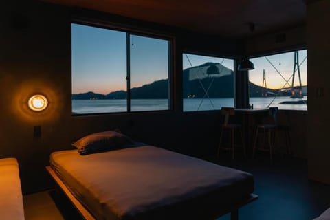 Bed, Natural landscape, Sea view, Sunrise
