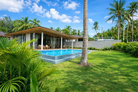 Property building, Day, Natural landscape, Garden, Garden view, Pool view, Swimming pool, Swimming pool