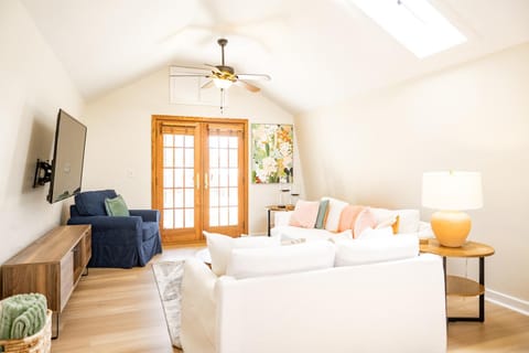 Waterfront 8 Beds Canal Game Room Kayaks House in Butler Beach