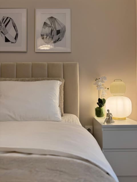 Bed, Decorative detail