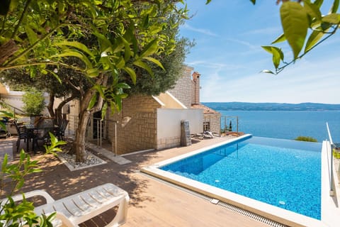 Pool view, Sea view, sunbed