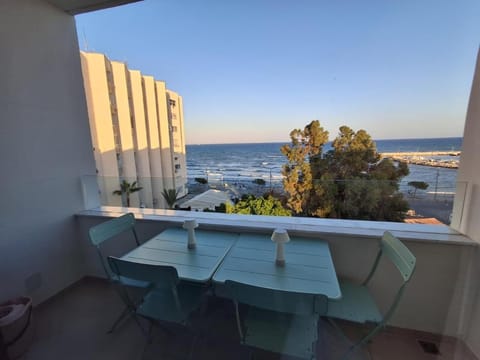 Natural landscape, Balcony/Terrace, Sea view