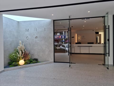 Property building, Facade/entrance