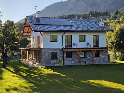 Property building, Garden, Garden view