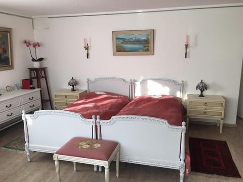 Dream room in basement with private bathroom Apartment in Canton of Bern (Region)