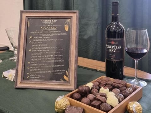 CARPE DIEM Unique S&P Apartment in Serbia