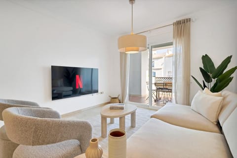 TV and multimedia, Living room, Seating area