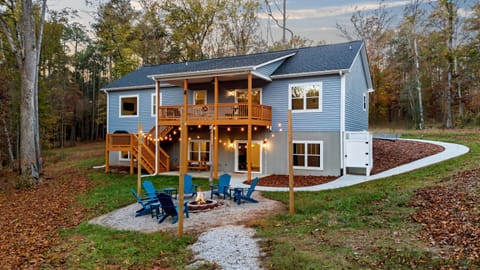 Lakin' Reel Memories - Lake Gaston House in Bracey