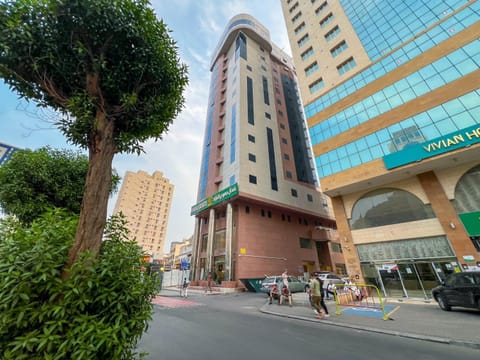 Property building, Day, Neighbourhood, Location