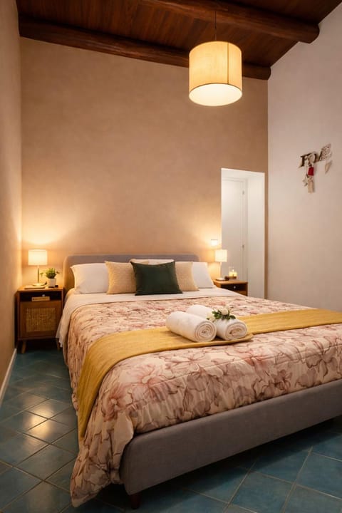 Historic Centre Studio Apartment in Salerno