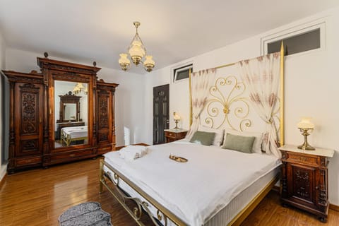 Bed, Bedroom, wardrobe