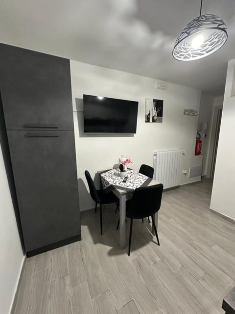 TV and multimedia, Dining area