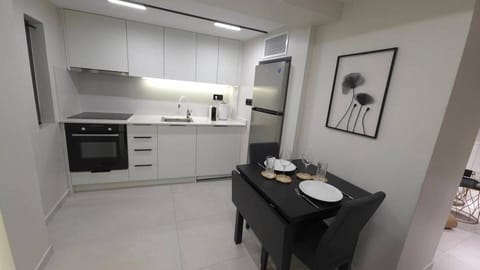Kitchen or kitchenette, Dining area, dishwasher, oven, stove, toaster