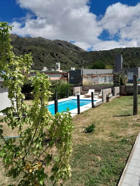 Property building, Spring, Off site, Day, Summer, Garden, On site, Pool view, Swimming pool, Swimming pool, sunbed
