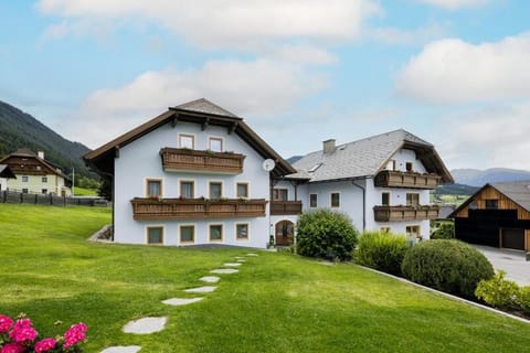 Property building, Day, Natural landscape, Garden, Garden view, Mountain view