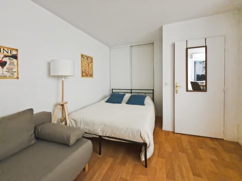 Parenthèse confortable avec balcon et parking Apartment in Chartres