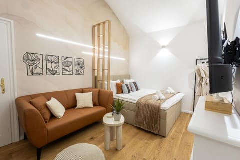 Living room, Bedroom