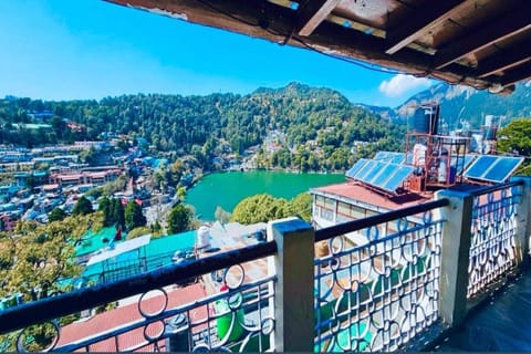 Balcony/Terrace, Lake view