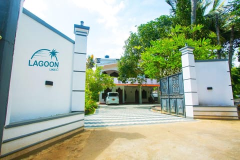 Property building, Street view