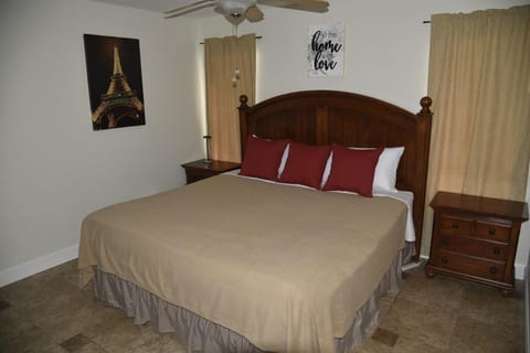 Perfecto Mundo 2, Orlando Area 4BR-2B-Outdoor Pool-Jacuzzi-Billiard House in Altamonte Springs