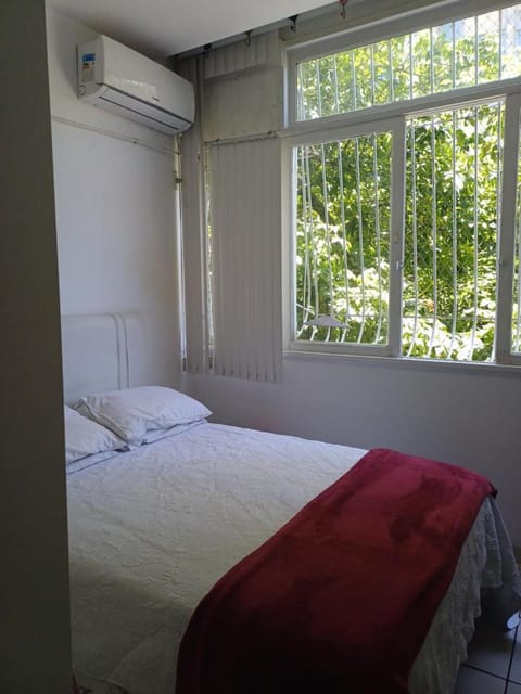Bed, Photo of the whole room, air conditioner