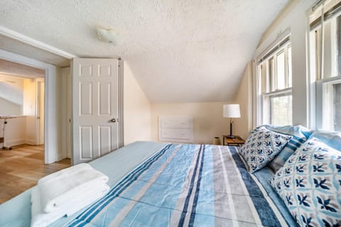 Cuyahoga Falls 3 bedroom 2 bath House in Cuyahoga Falls