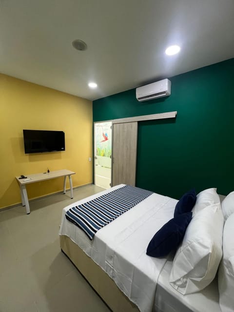 Bed, TV and multimedia, towels, air conditioner