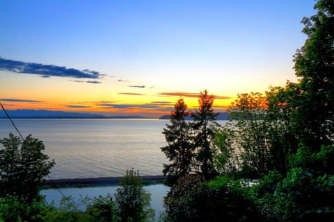 Nearby landmark, Day, Natural landscape, Sea view, Sunset