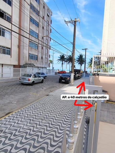 Neighbourhood, Street view, Location