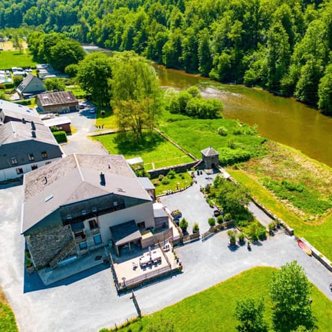 La ferme de la Semois au bord de l'eau 7 chambres House in Wallonia, Belgium